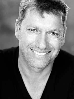 Stephen Beckett - Bill Austin in MAMMA MIA! at Novello Theatre Stephen Beckett - Bill Austin in MAMMA MIA! at Novello Theatre