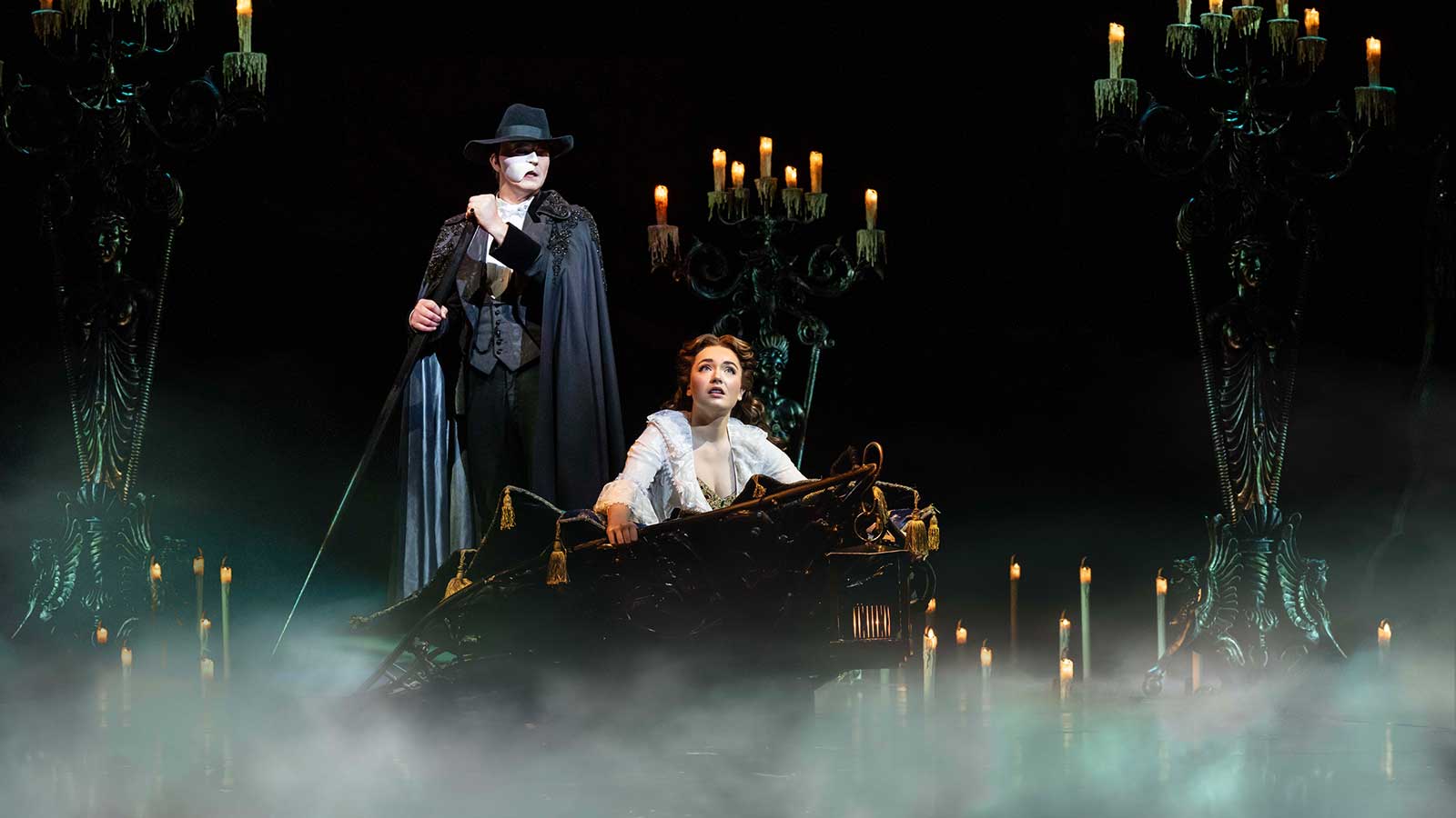 the phantom of the opera title treatment DEANCH 1 photo johan persson hero