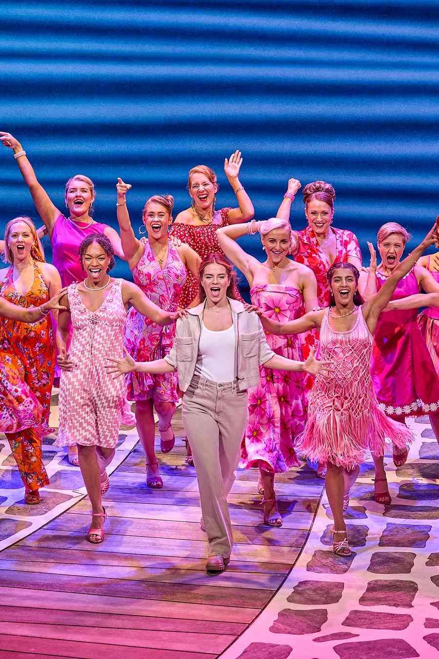 MAMMA MIA! London 2024-2025 cast. Photography by Brinkhoff/Mögenburg